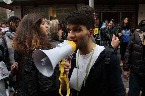 I volti della manifestazione di Busto (inserita in galleria)
