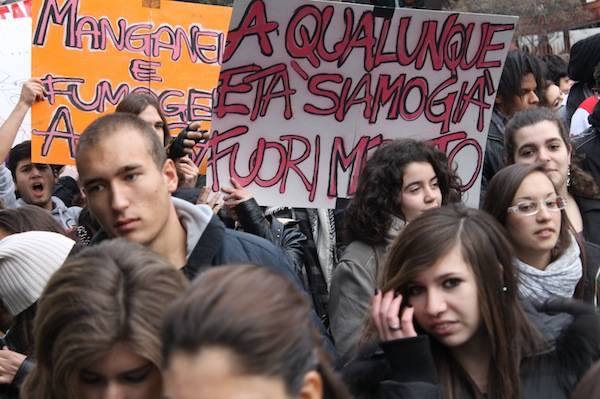 I volti della manifestazione di Busto (inserita in galleria)