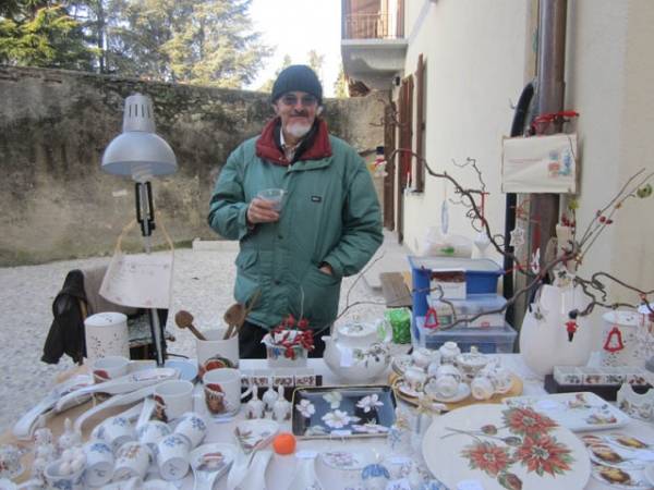 Il Mercatino di Natale a Galliate Lombardo (inserita in galleria)