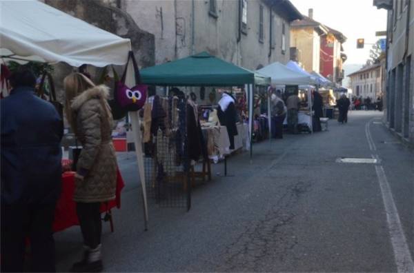 Il mercatino natalizio di Brenta (inserita in galleria)