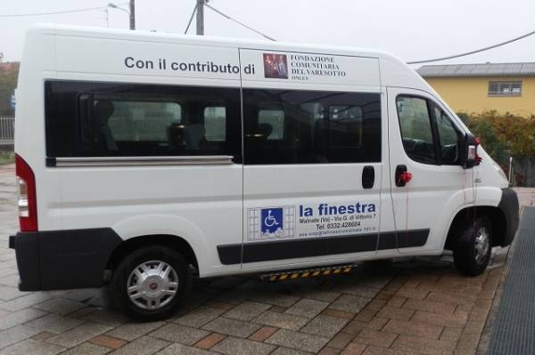 Il nuovo furgone de "La Finestra" (inserita in galleria)
