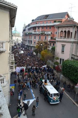Lo sciopero studentesco "dall'alto" (inserita in galleria)