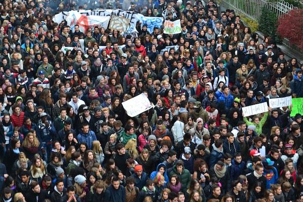 Lo sciopero studentesco "dall'alto" (inserita in galleria)