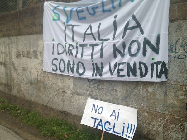 presidio isis gallarate 22 novembre 2012