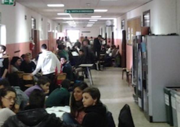 scuola apertura saronno