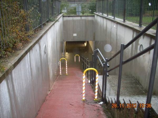 Sottopasso sulla ciclabile allagato. Ancora (inserita in galleria)