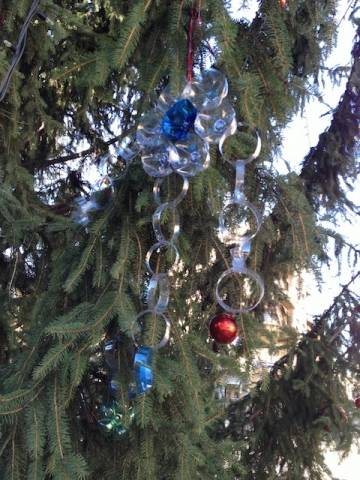 Albero di Natale ecologico in piazza Santuario (inserita in galleria)