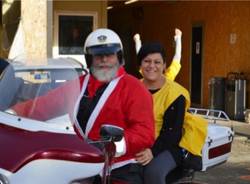 Babbo Natale arriva in Harley (inserita in galleria)