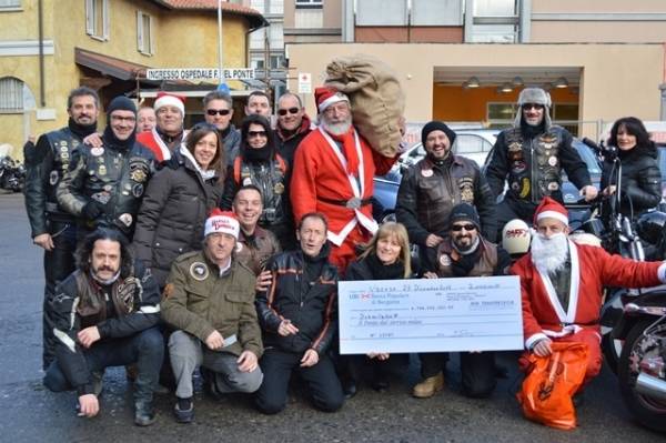Babbo Natale arriva in Harley (inserita in galleria)