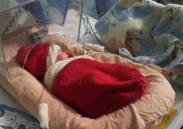 cuore di maglia bimbo prematuro