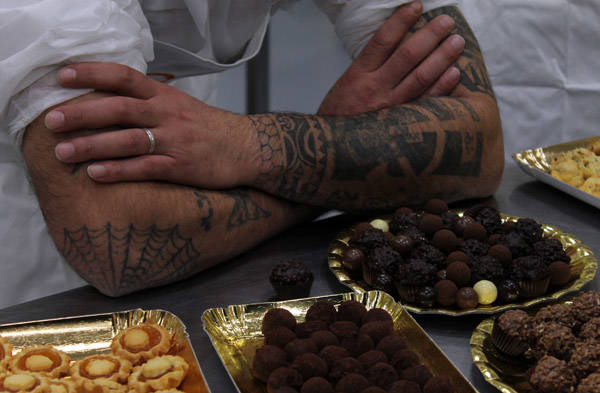 Dolci "evasioni" per i carcerati di Busto (inserita in galleria)