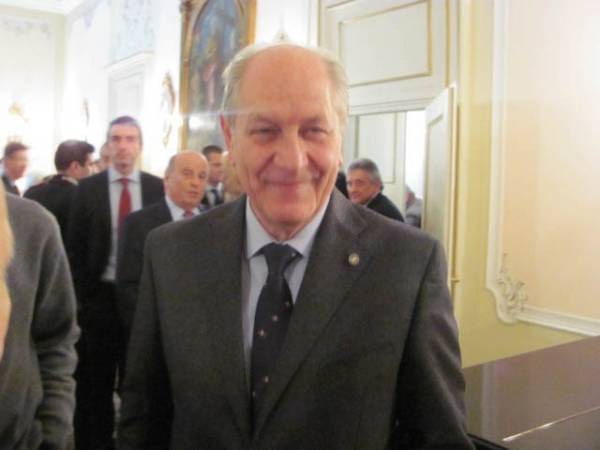 Gli auguri del Prefetto (inserita in galleria)