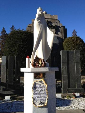 Il cimitero dei bambini mai nati a Busto (inserita in galleria)