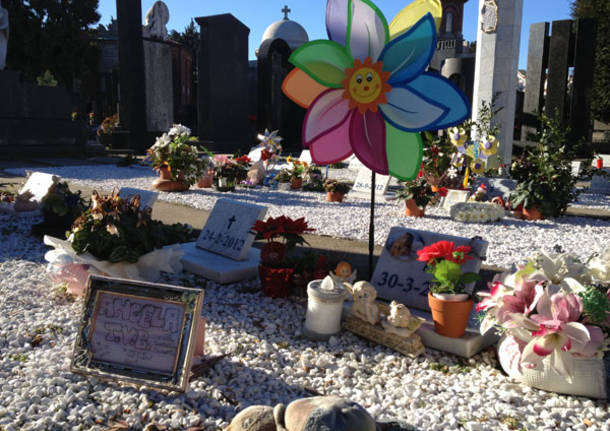 Il cimitero dei bambini mai nati a Busto (inserita in galleria)