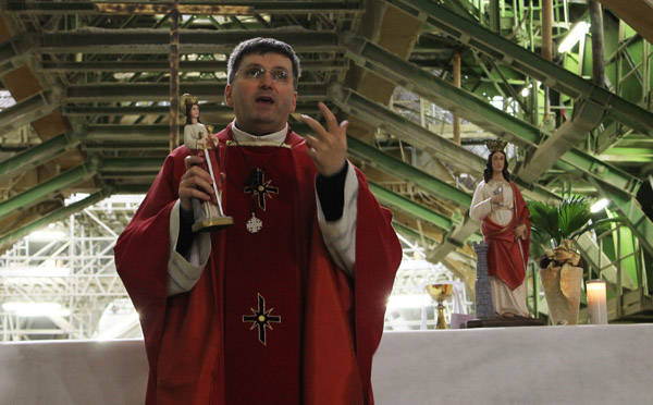 La messa nel cantiere di Pedemontana (inserita in galleria)