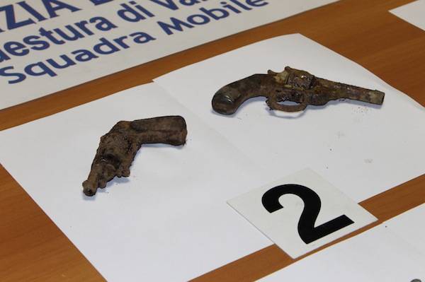 Le armi della mafia gelese a Busto (inserita in galleria)