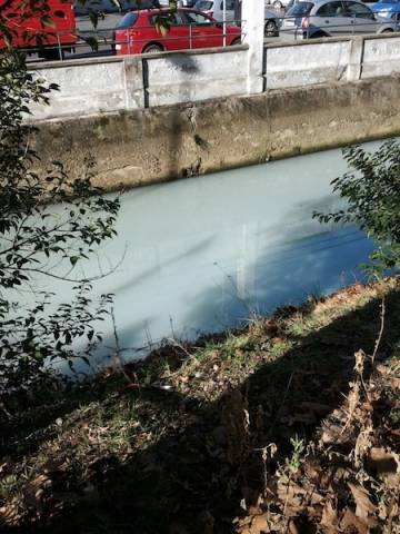 Arnetta inquinata, ecco il punto dello sversamento (inserita in galleria)