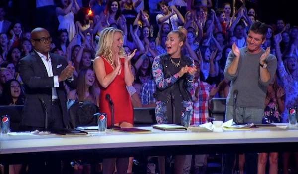 Britney Spears a XFactor Usa (inserita in galleria)