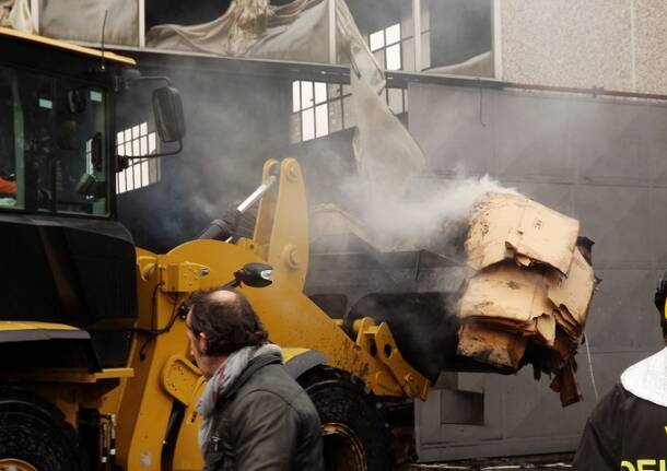 Incendio Scatolificio Elit Rescaldina gennaio 2013