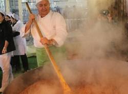 Gioeubia, in coda per polenta e bruscitti  (inserita in galleria)