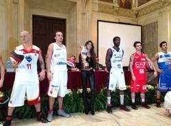 La Coppa Italia di basket sfila a Milano (inserita in galleria)