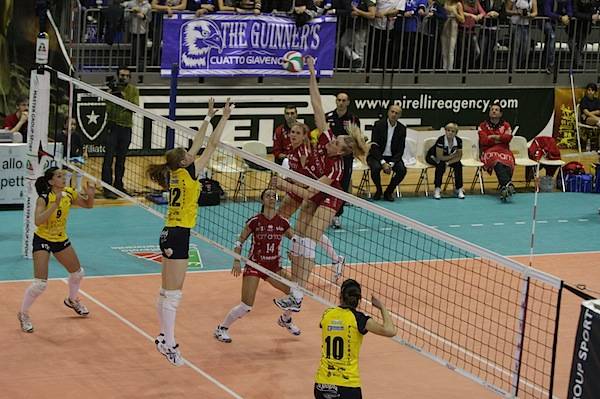 Yamamay sbanca Giaveno (inserita in galleria)