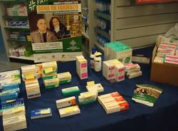 Dona un farmaco (inserita in galleria)