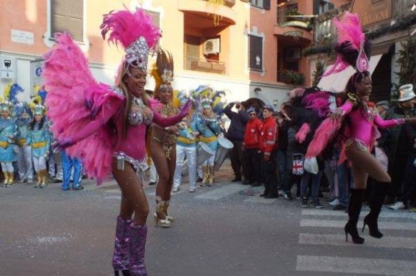Il Carnevale dei lettori (inserita in galleria)