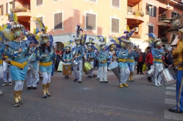 Il Carnevale dei lettori (inserita in galleria)