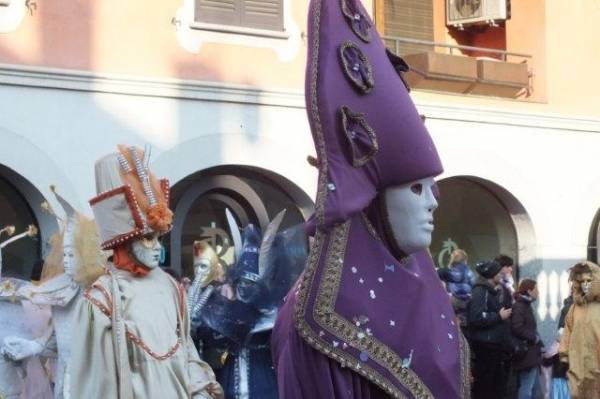 Il Carnevale dei lettori (inserita in galleria)
