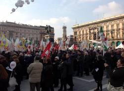 Il Pd in piazza Duomo (inserita in galleria)