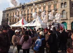 Il Pd in piazza Duomo (inserita in galleria)