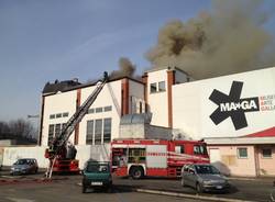 Incendio al Maga, quadri evacuati dal Maga (inserita in galleria)