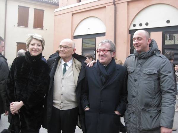 La domenica elettorale di Maroni (inserita in galleria)