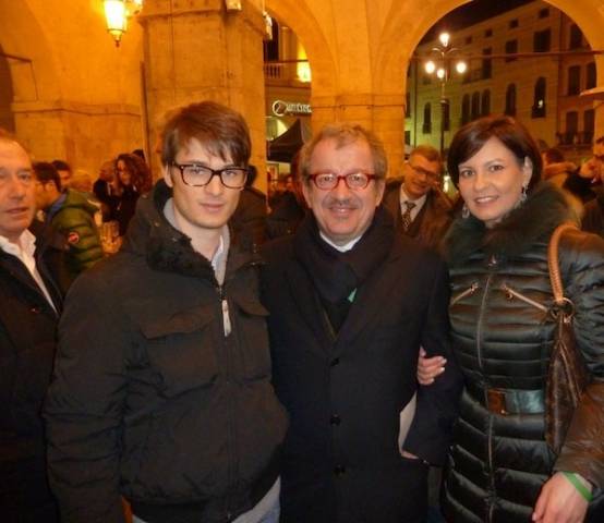 La domenica elettorale di Maroni (inserita in galleria)