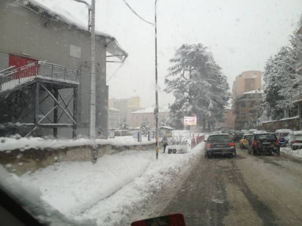 Neve: le  strade a Varese stamattina (inserita in galleria)