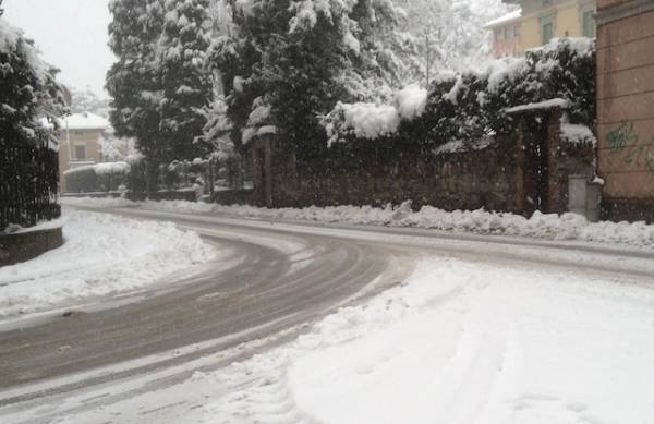 Neve: le  strade a Varese stamattina (inserita in galleria)