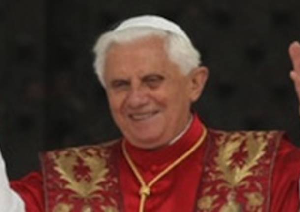 papa benedetto xvi apertura