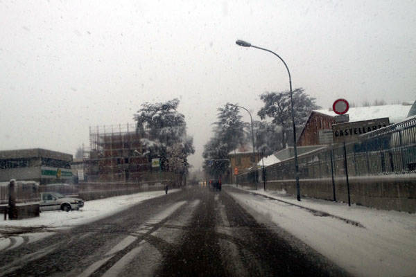 Tanta neve ma strade pulite a Busto e Castellanza (inserita in galleria)
