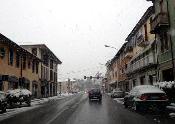Tanta neve ma strade pulite a Busto e Castellanza (inserita in galleria)