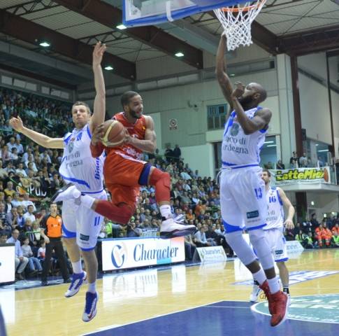 Banco Sardegna - Cimberio 76-75 (inserita in galleria)