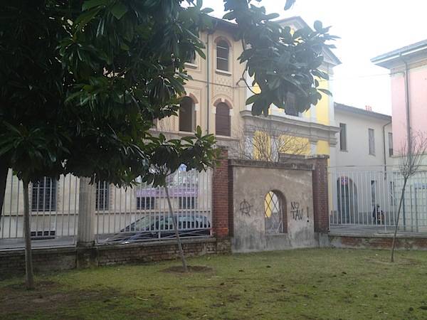 Giardinetti "pericolanti" a Gallarate (inserita in galleria)