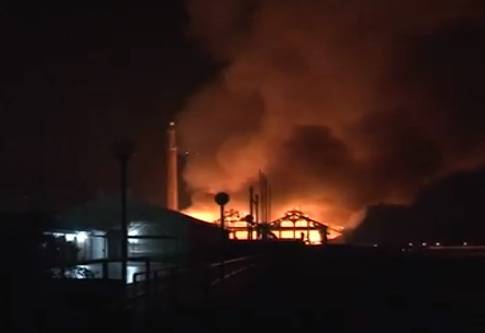 Incendio alla Città della scienza (inserita in galleria)