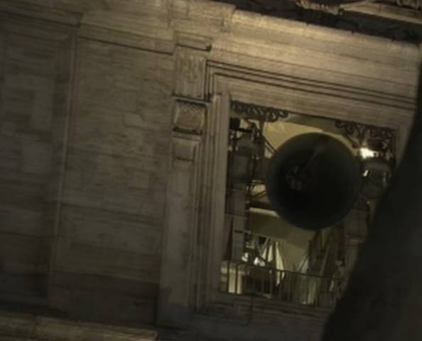 La fumata è bianca (inserita in galleria)