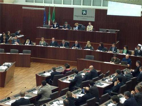 La prima seduta del consiglio regionale (inserita in galleria)