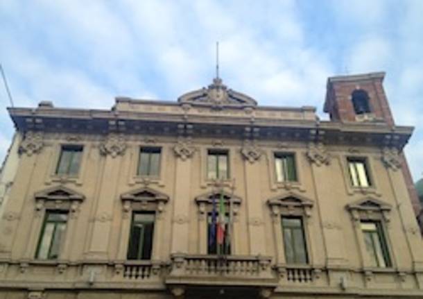 municipio comune gallarate palazzo borghi apertura