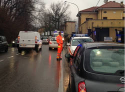 Operaio ustionato in una carrozzeria (inserita in galleria)