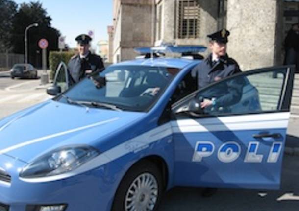 questura polizia nuove vetture 