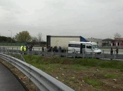 Assalto al portavalori in autostrada A9 (inserita in galleria)