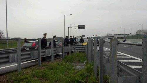 Assalto al portavalori in autostrada A9 (inserita in galleria)